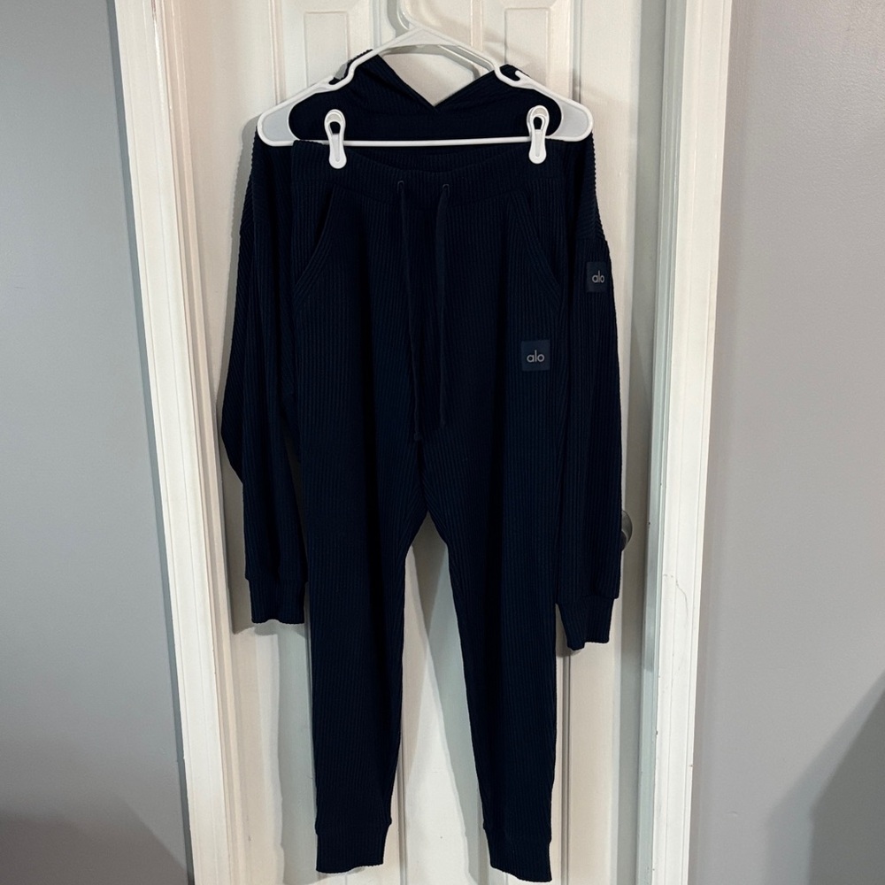 ALO Yoga Navy Ribbed Hoodie